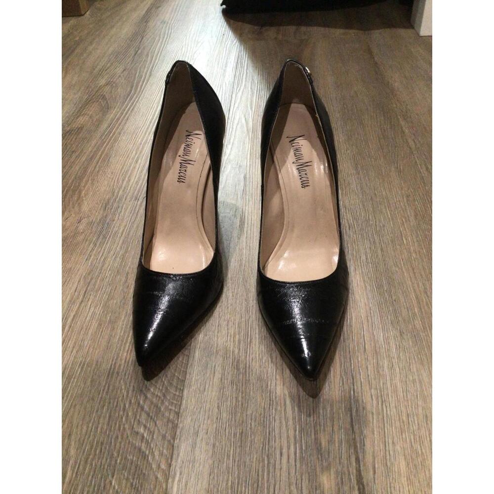 Neiman Marcus Shoes Womens 6 Black Leather Pointed Toe Stiletto Pumps Heels